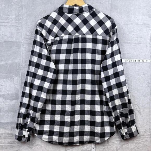 Burton Flannel Shirt Mens L Black Plaid Long Sleeve Button Up Snowboard Hiking - Picture 2 of 11